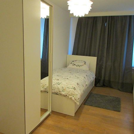 Huidreal Meir Antwerpen Buitenkant foto