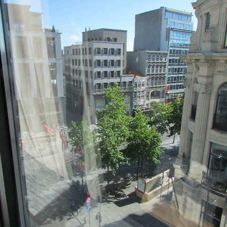 Huidreal Meir Antwerpen Buitenkant foto