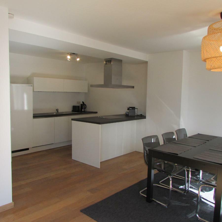 Huidreal Meir Antwerpen Buitenkant foto